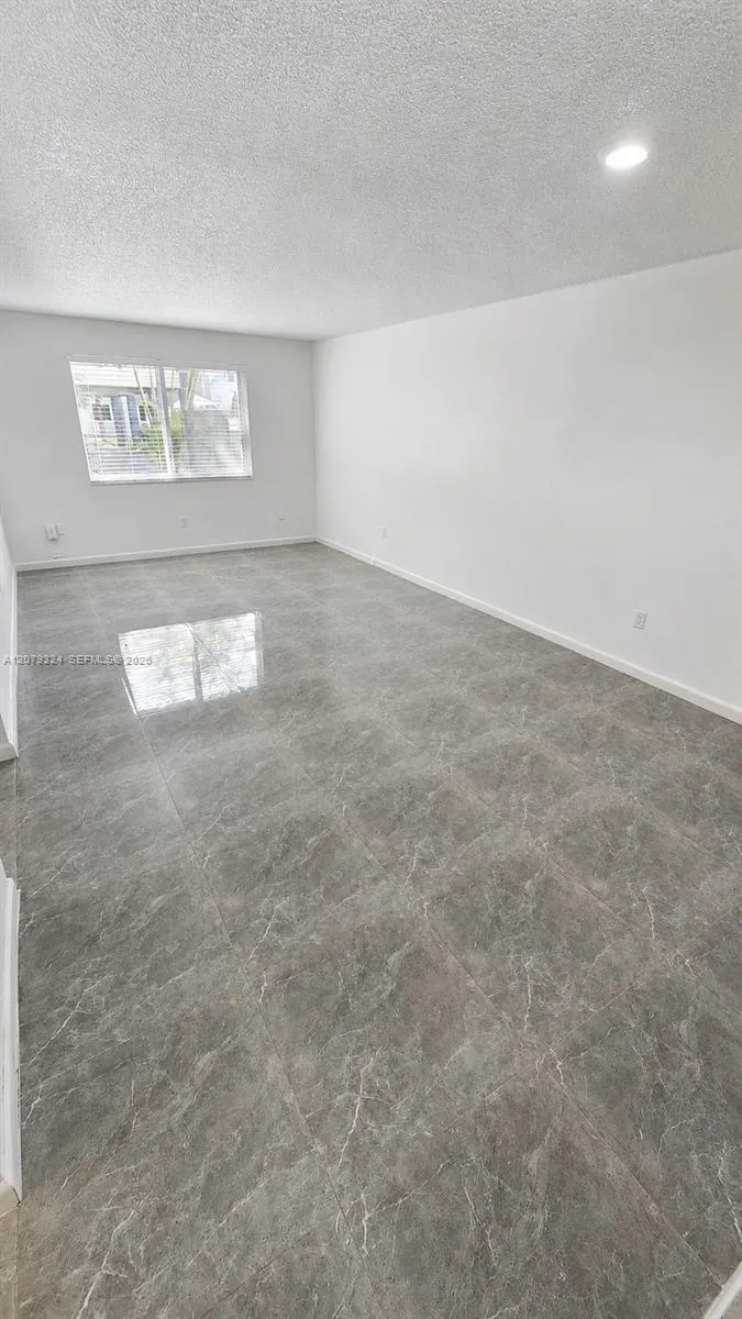 10820 SW 200th Dr #176 Cutler Bay, FL 33157