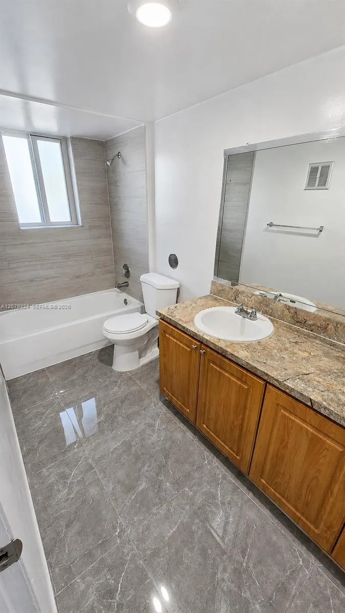 10820 SW 200th Dr #176 Cutler Bay, FL 33157