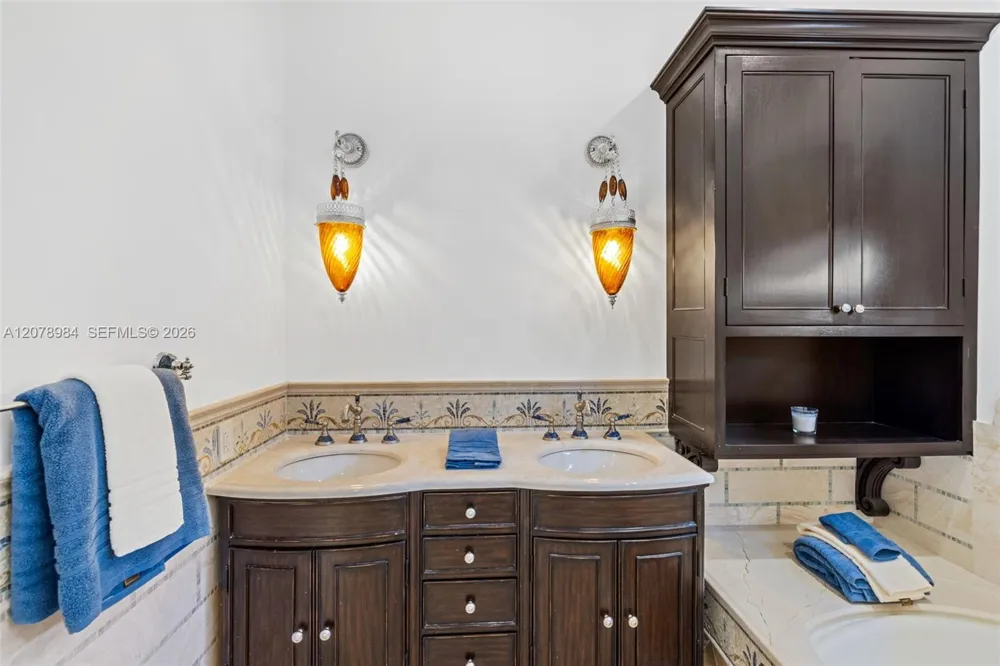 15723 Fisher Island Dr #15723 Miami Beach, FL 33109