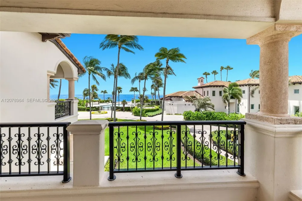15723 Fisher Island Dr #15723 Miami Beach, FL 33109