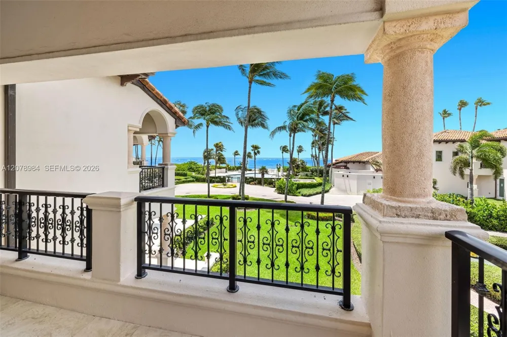 15723 Fisher Island Dr #15723 Miami Beach, FL 33109