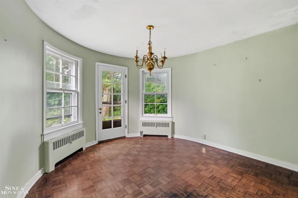 41 Beacon Hill Road Grosse Pointe Farms City, MI 48236