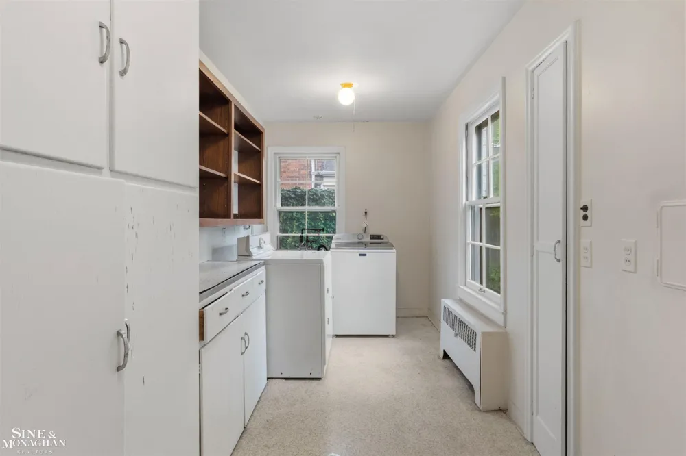 41 Beacon Hill Road Grosse Pointe Farms City, MI 48236