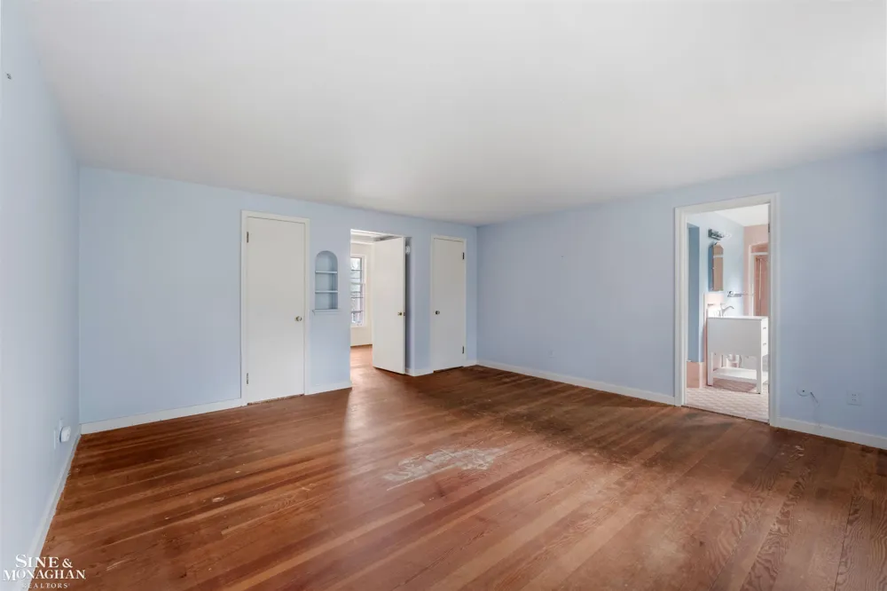 41 Beacon Hill Road Grosse Pointe Farms City, MI 48236