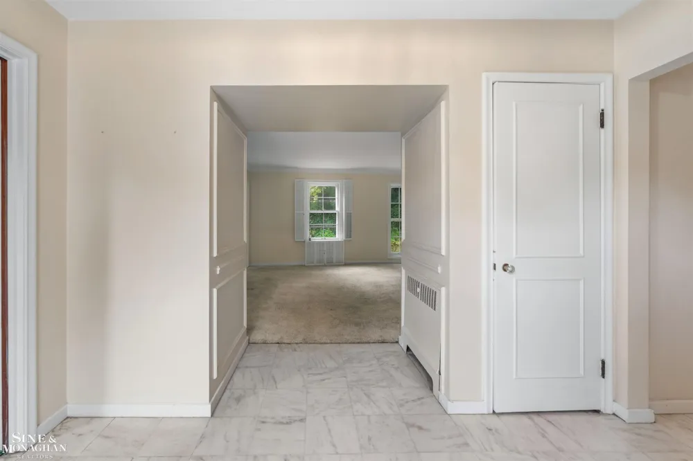 41 Beacon Hill Road Grosse Pointe Farms City, MI 48236
