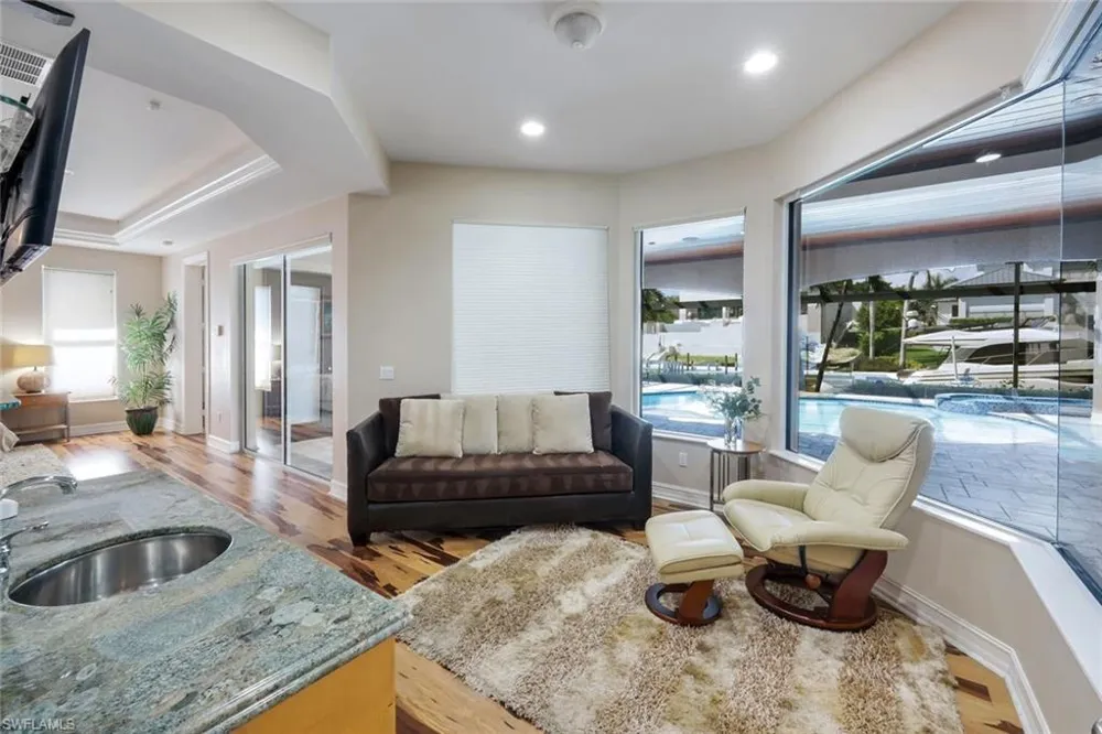 1658 McIlvaine Court Marco Island, FL 34145