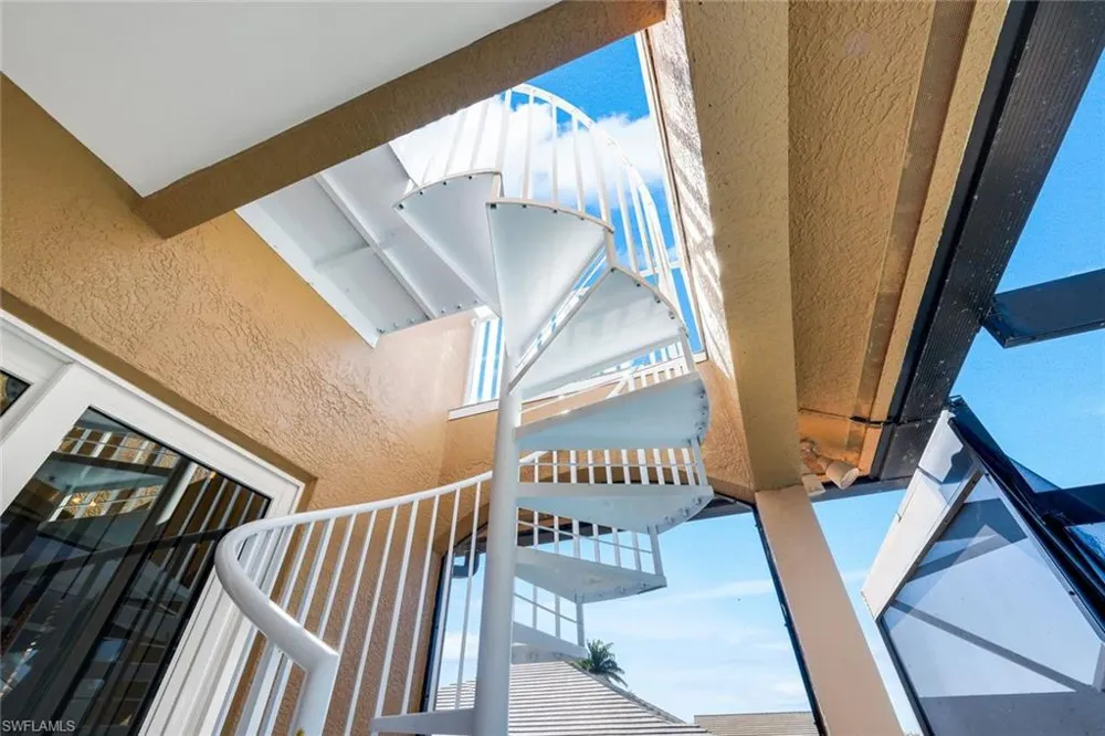1658 McIlvaine Court Marco Island, FL 34145