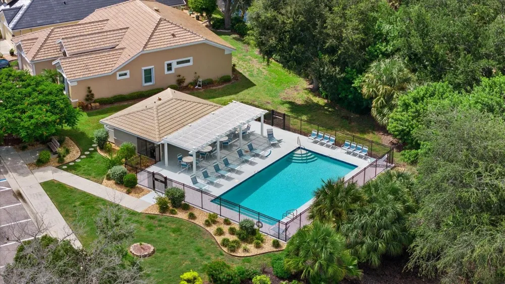 324 LANGHOLM DRIVE Venice, FL 34293