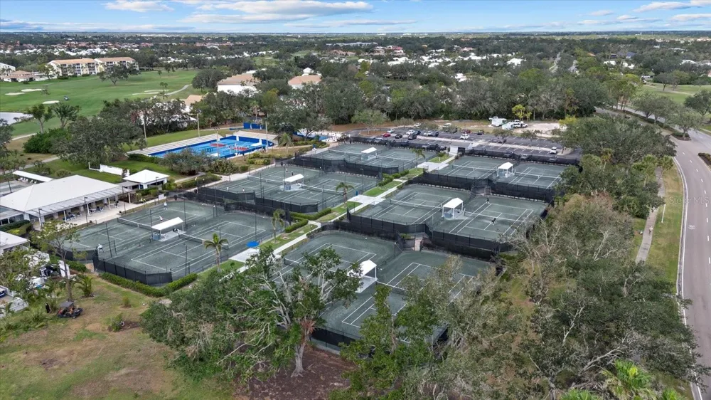 324 LANGHOLM DRIVE Venice, FL 34293