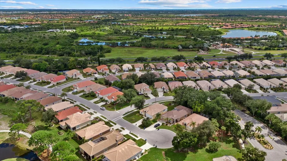 324 LANGHOLM DRIVE Venice, FL 34293