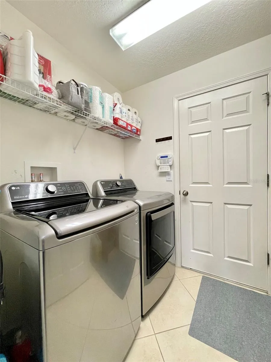 8227 MIDNIGHT SUN COURT Riverview, FL 33578