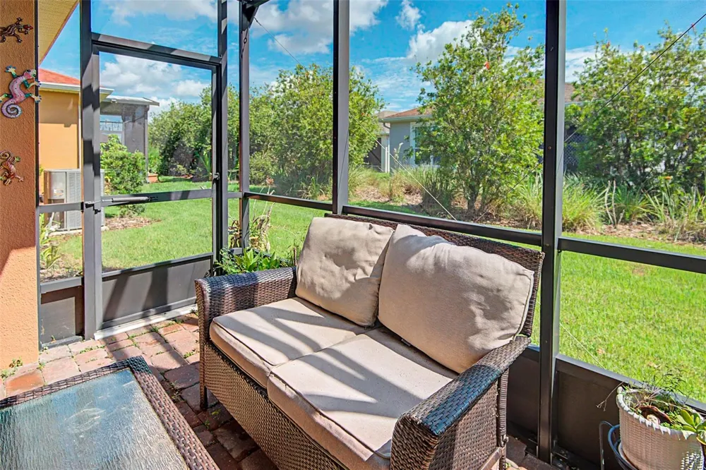 284 VESTRELLA DRIVE Poinciana, FL 34759