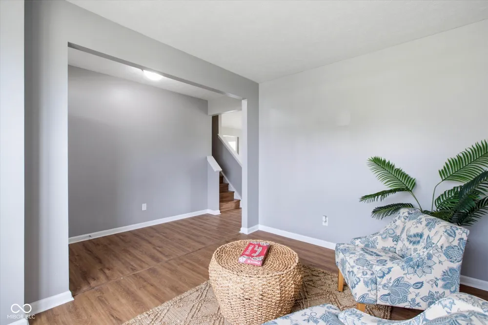 10317 Pintail Lane Indianapolis, IN 46239
