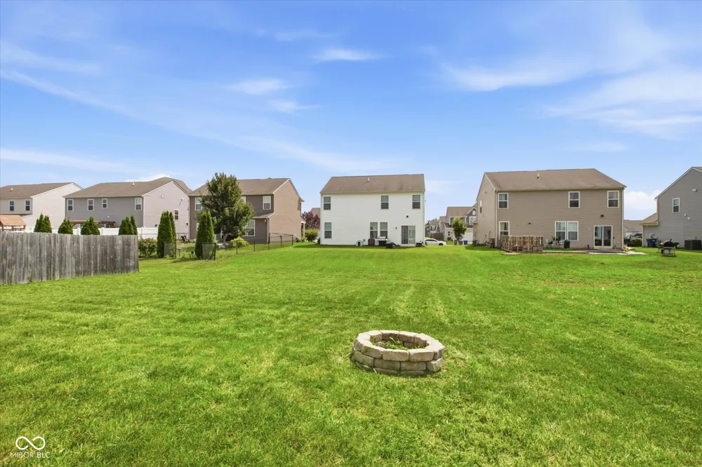 10317 Pintail Lane Indianapolis, IN 46239