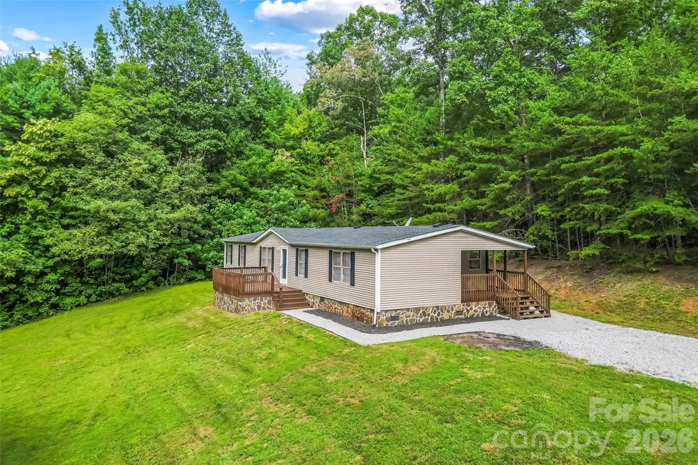 390 Stacy Hollow Drive Marion, NC 28752