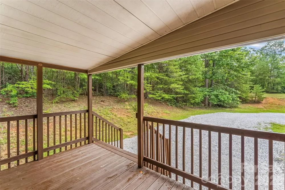 390 Stacy Hollow Drive Marion, NC 28752