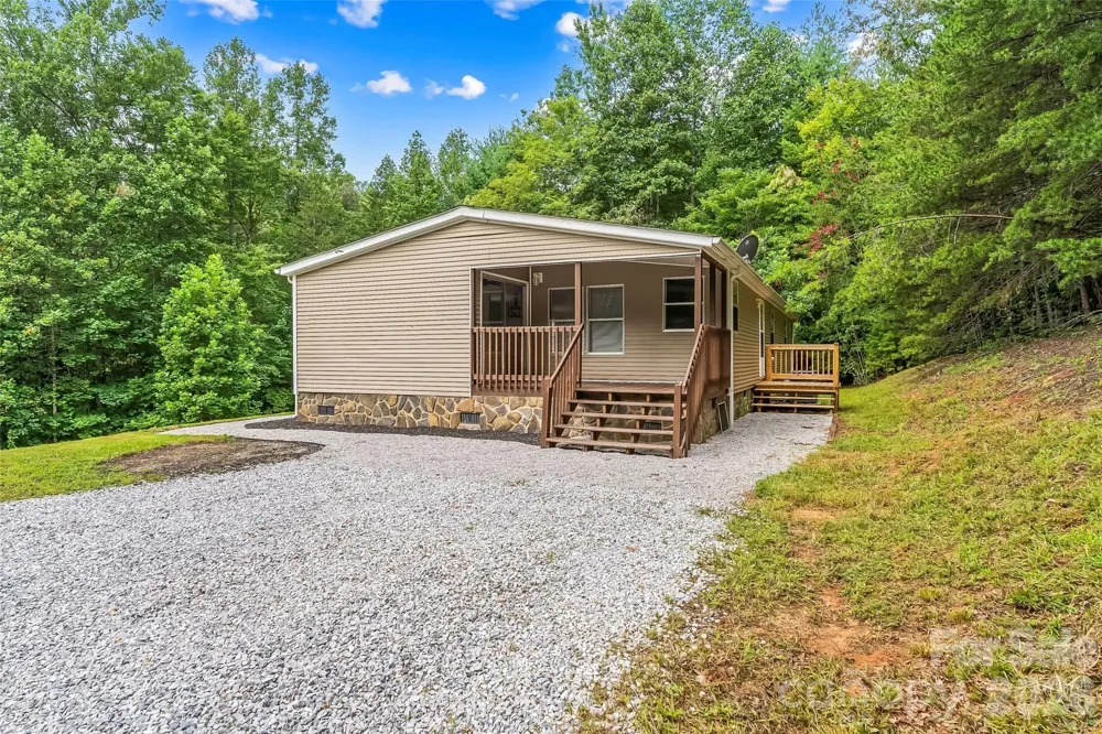 390 Stacy Hollow Drive Marion, NC 28752