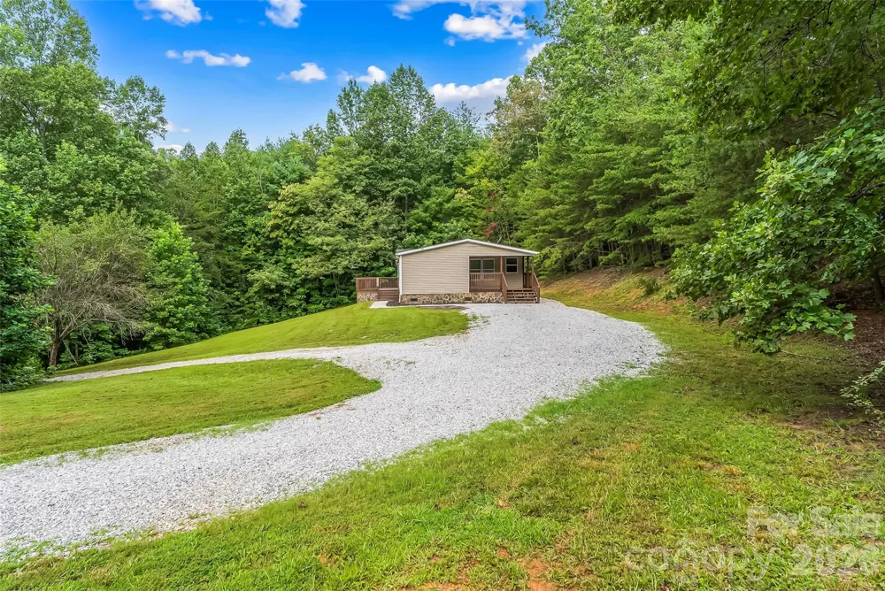 390 Stacy Hollow Drive Marion, NC 28752
