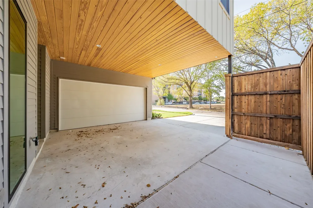 822 Duluth Street Dallas, TX 75212
