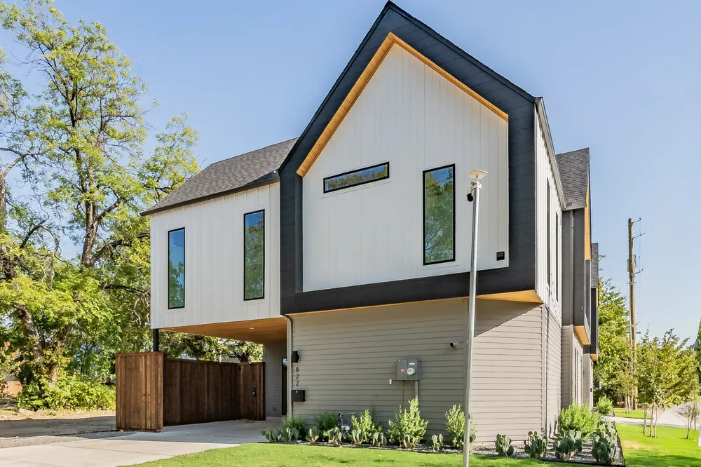 822 Duluth Street Dallas, TX 75212