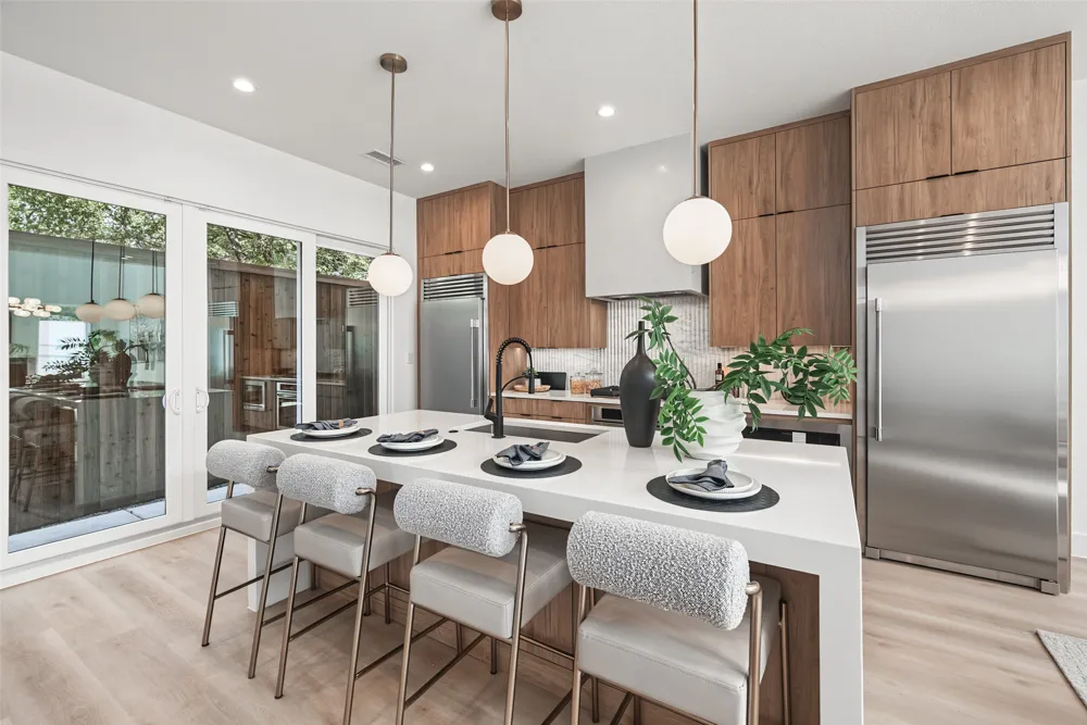 822 Duluth Street Dallas, TX 75212