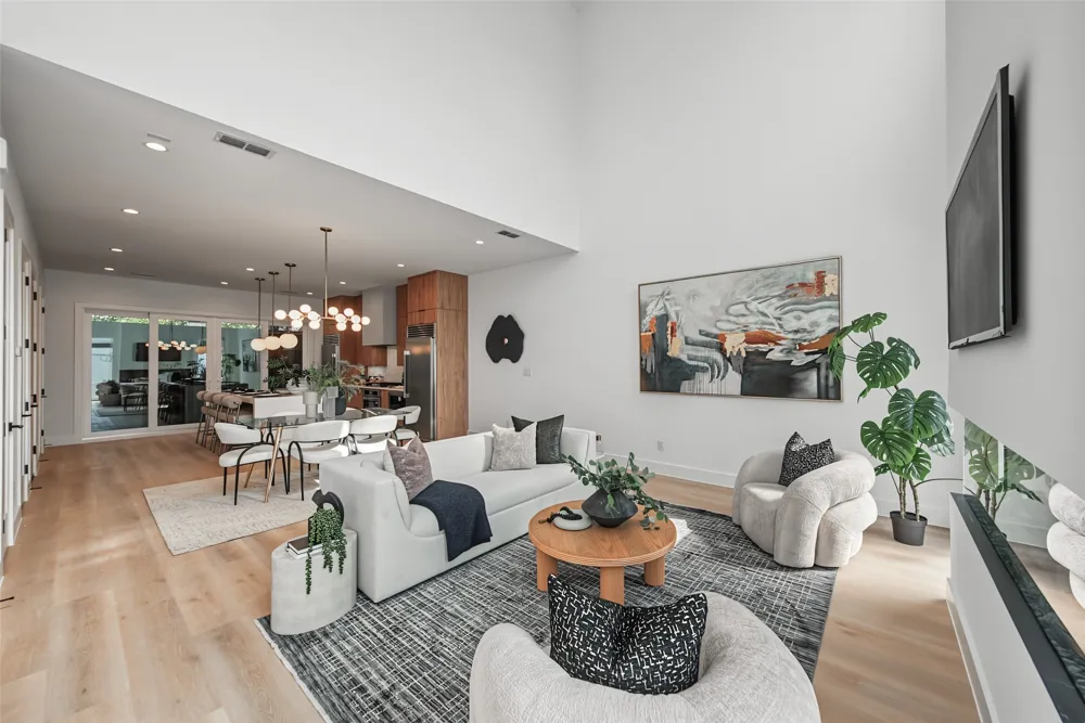 822 Duluth Street Dallas, TX 75212