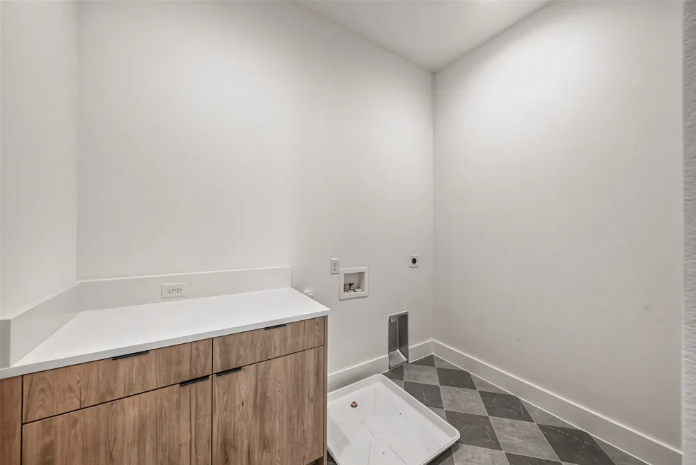822 Duluth Street Dallas, TX 75212