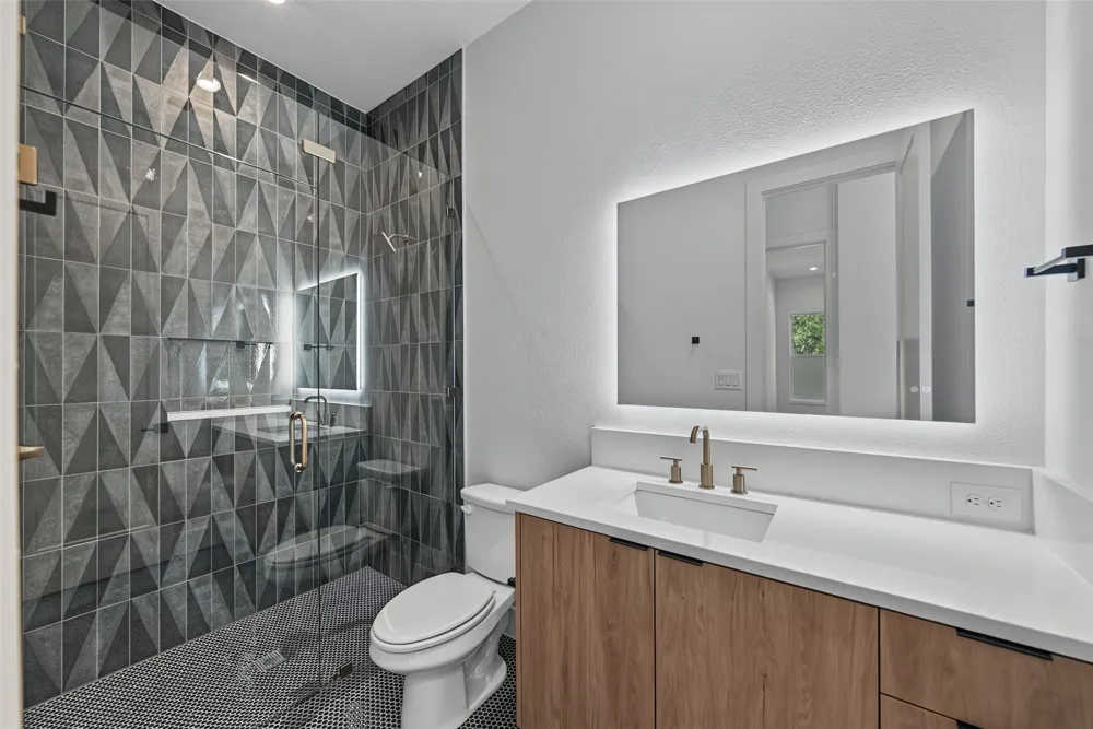 822 Duluth Street Dallas, TX 75212