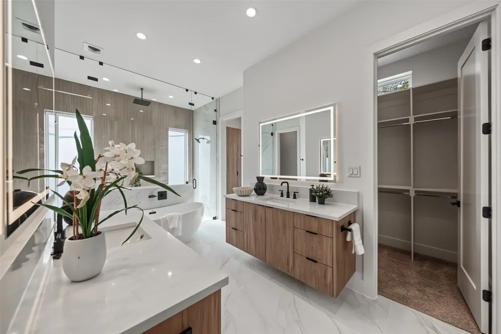 822 Duluth Street Dallas, TX 75212