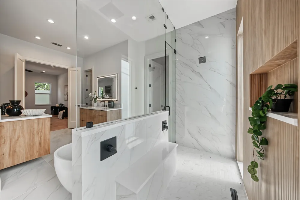 822 Duluth Street Dallas, TX 75212