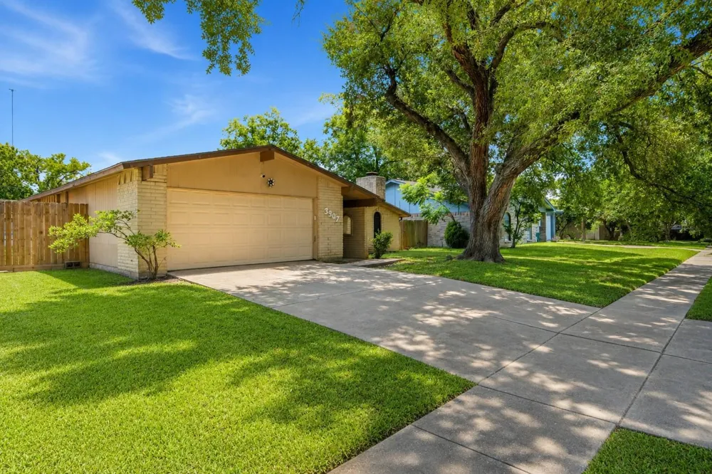 3307 Meadowview Drive Missouri City, TX 77459