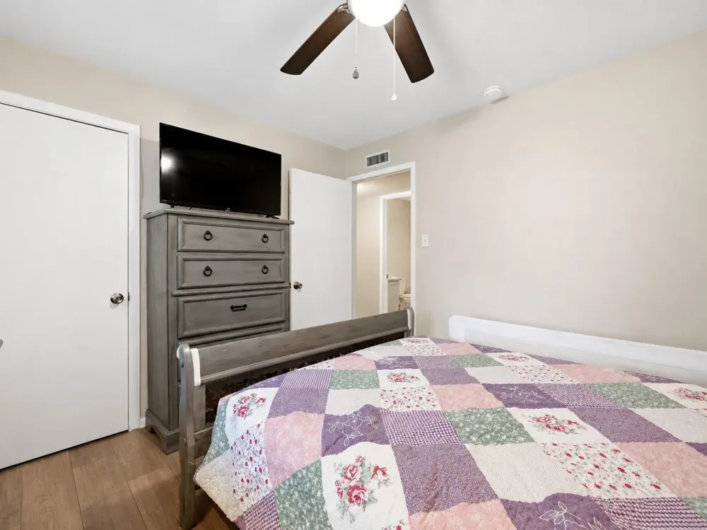 3307 Meadowview Drive Missouri City, TX 77459