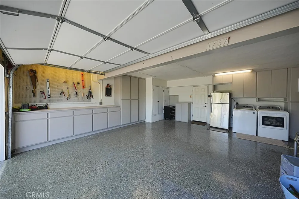 1737 Catalina Seal Beach, CA 90740