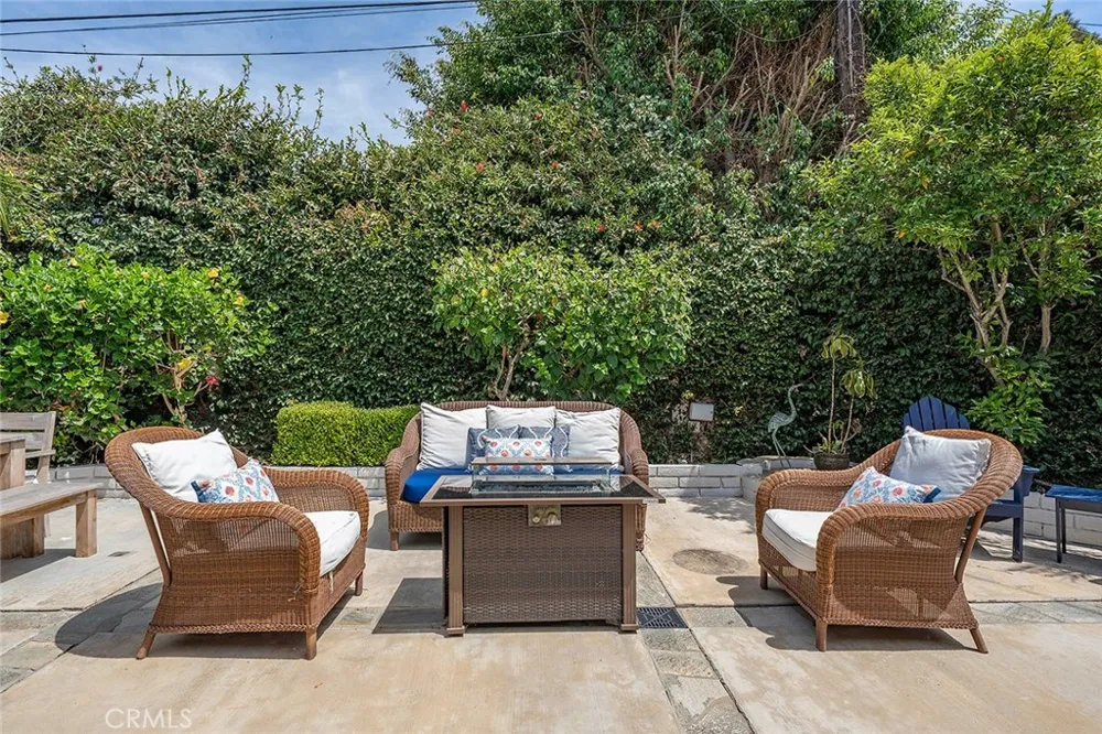 1737 Catalina Seal Beach, CA 90740