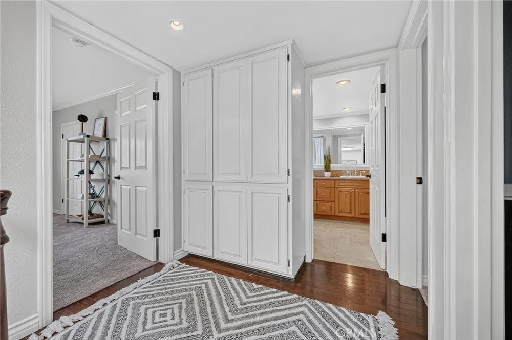1737 Catalina Seal Beach, CA 90740
