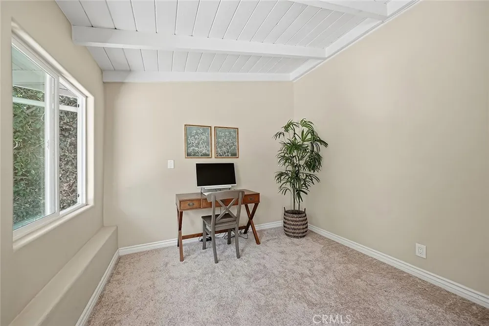 1737 Catalina Seal Beach, CA 90740