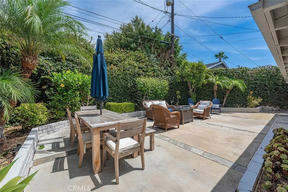 1737 Catalina Seal Beach, CA 90740