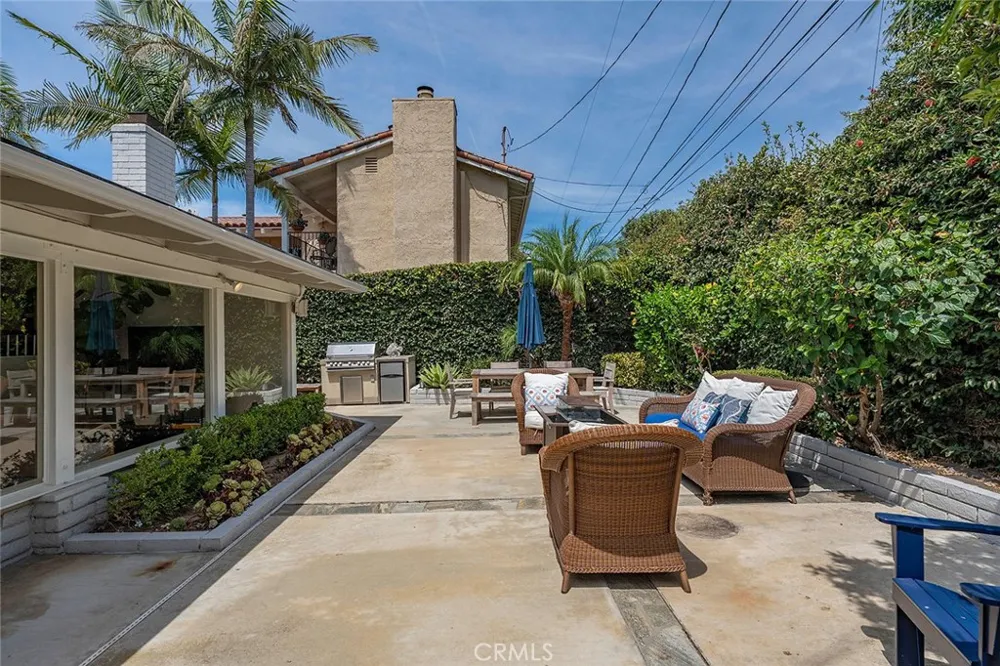 1737 Catalina Seal Beach, CA 90740