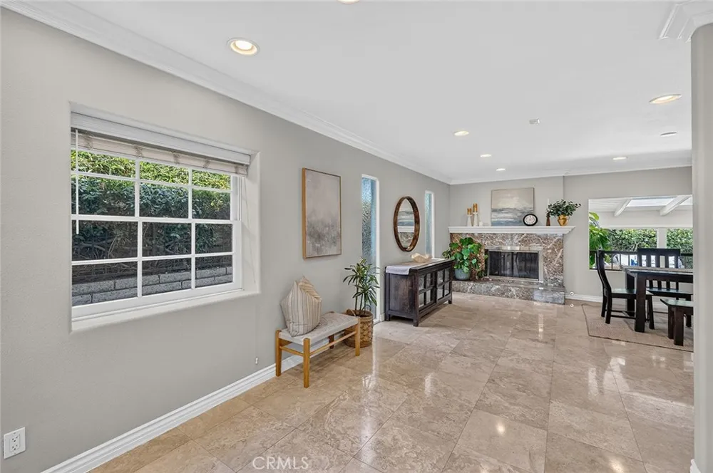 1737 Catalina Seal Beach, CA 90740