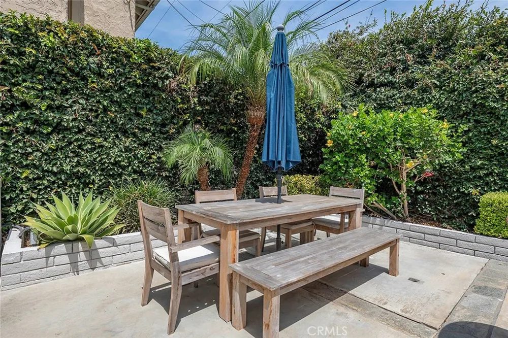 1737 Catalina Seal Beach, CA 90740