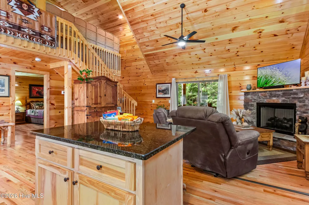 84 Oakcrest Lane Murphy, NC 28906