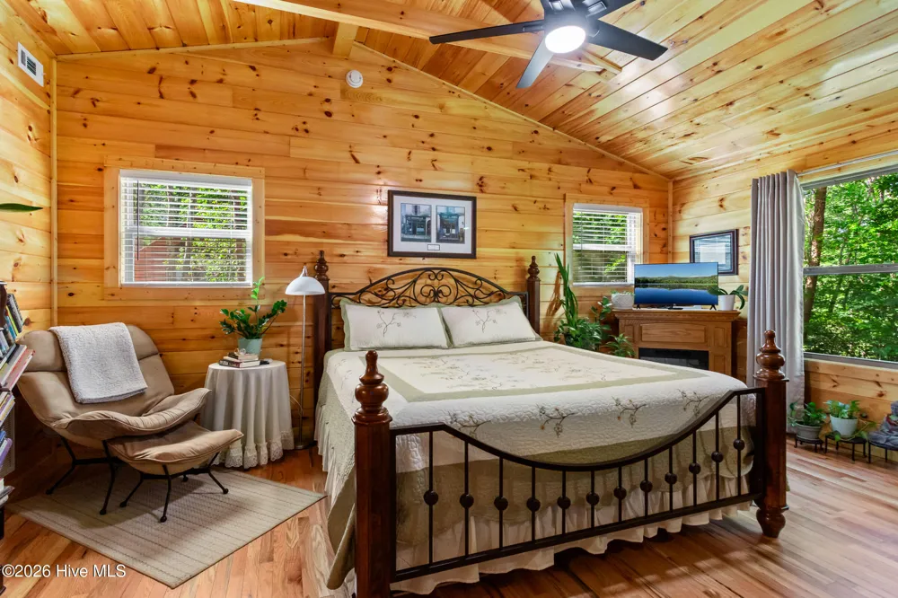 84 Oakcrest Lane Murphy, NC 28906
