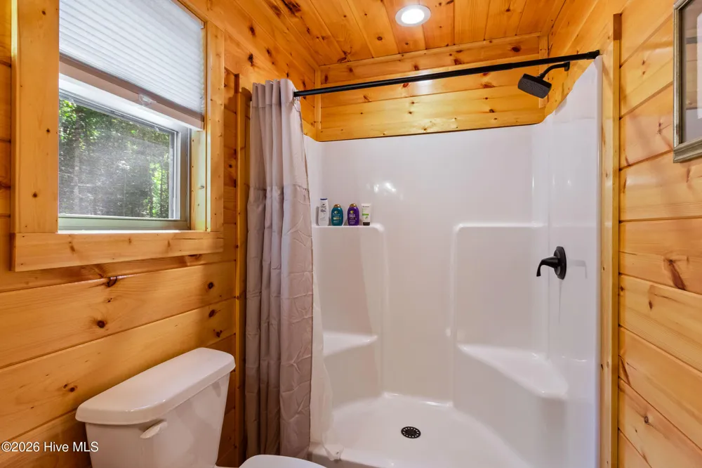 84 Oakcrest Lane Murphy, NC 28906