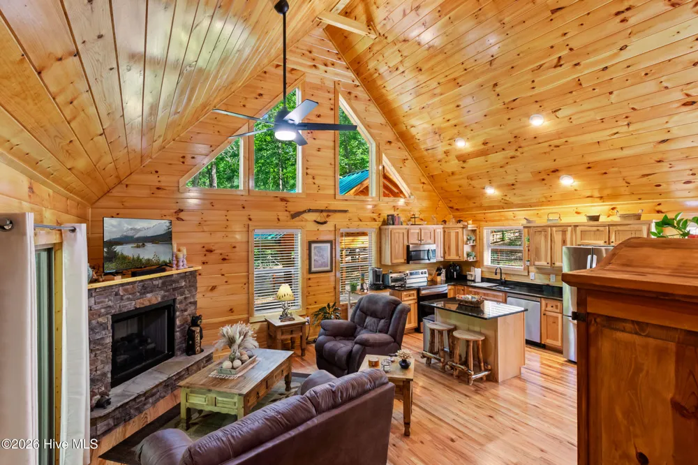 84 Oakcrest Lane Murphy, NC 28906