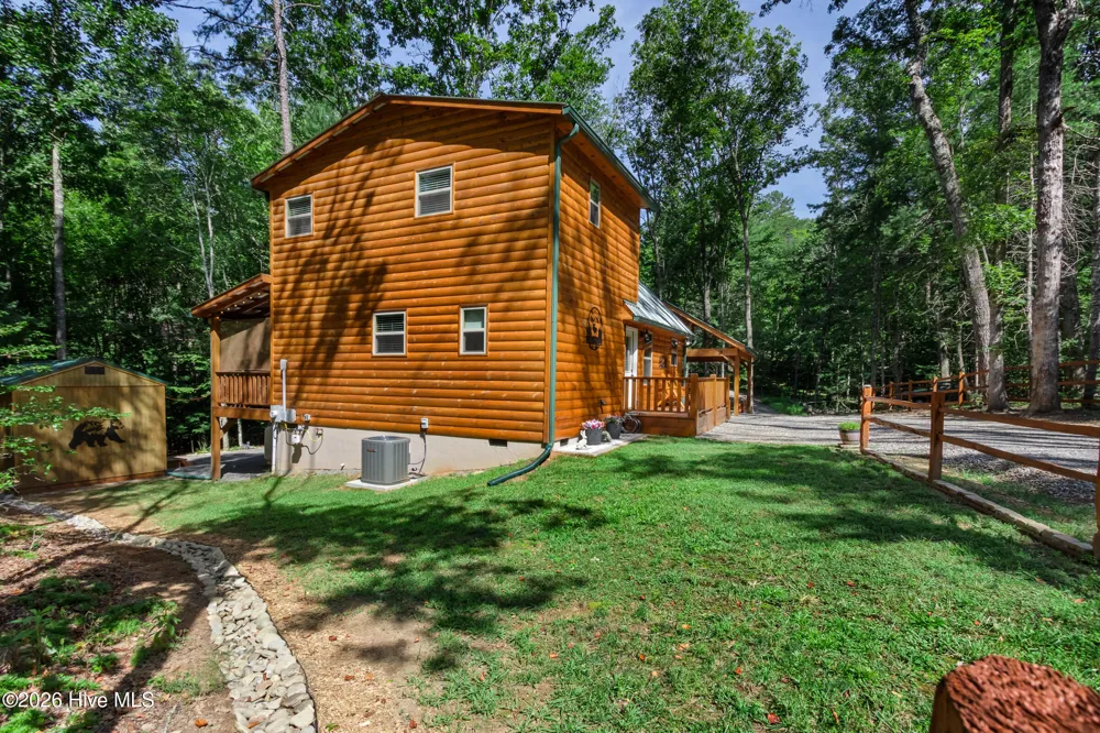 84 Oakcrest Lane Murphy, NC 28906