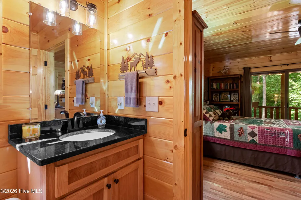 84 Oakcrest Lane Murphy, NC 28906