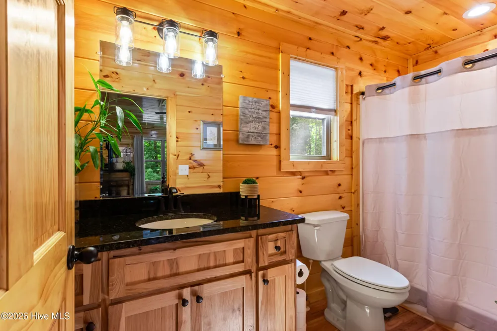 84 Oakcrest Lane Murphy, NC 28906