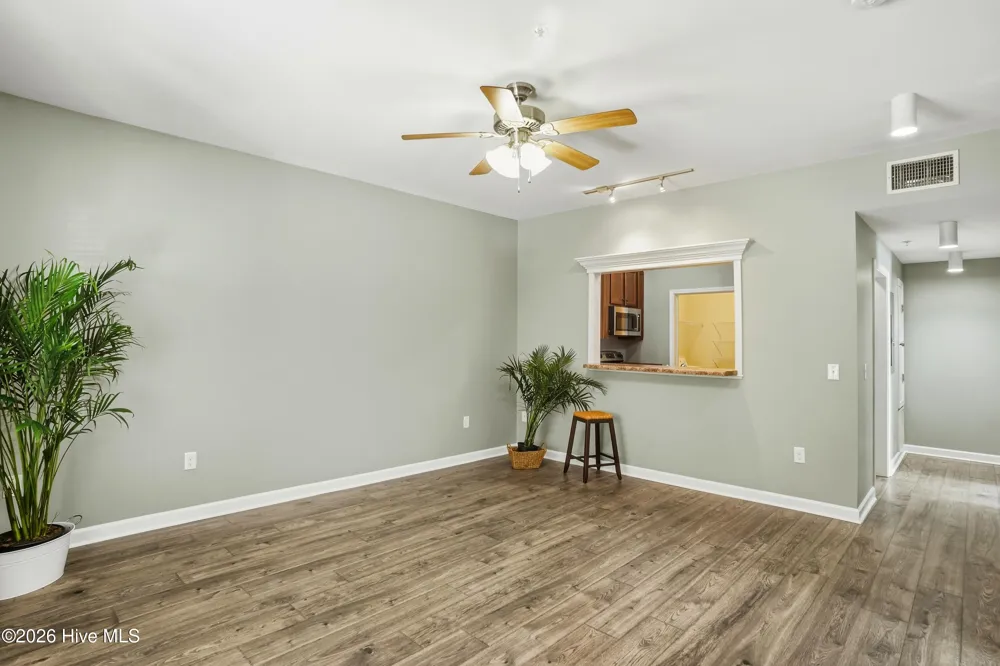 115 Covil Avenue #Unit 102 Wilmington, NC 28403