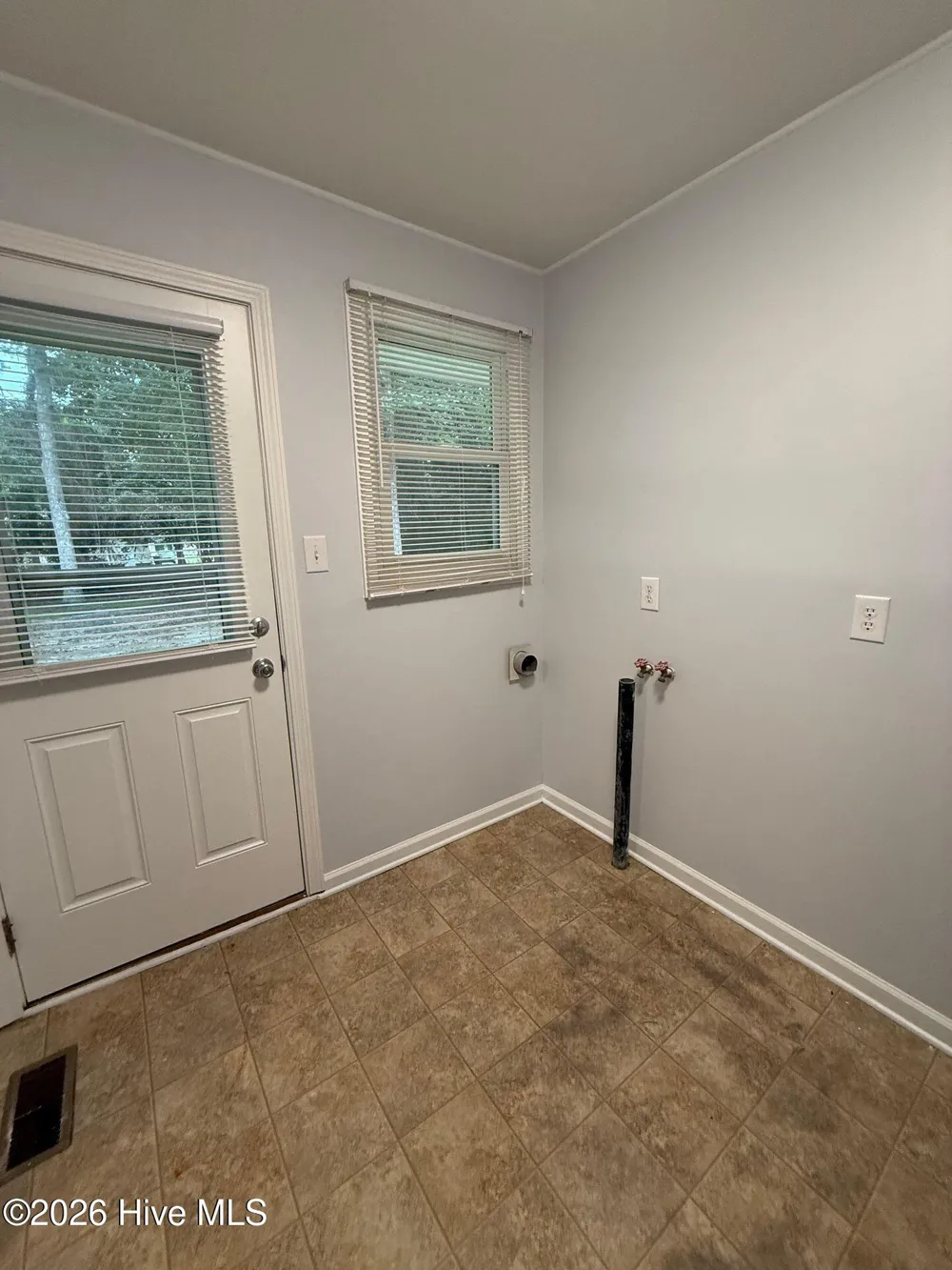 515 Oak Lane Jacksonville, NC 28540
