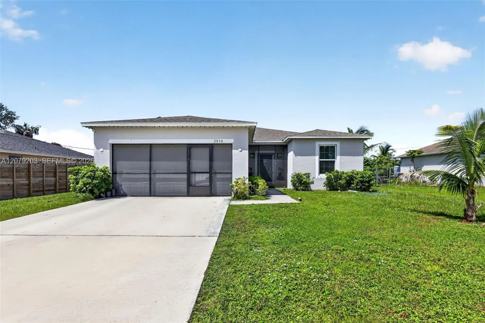2098 SW Burlington St Port St. Lucie, FL 34984